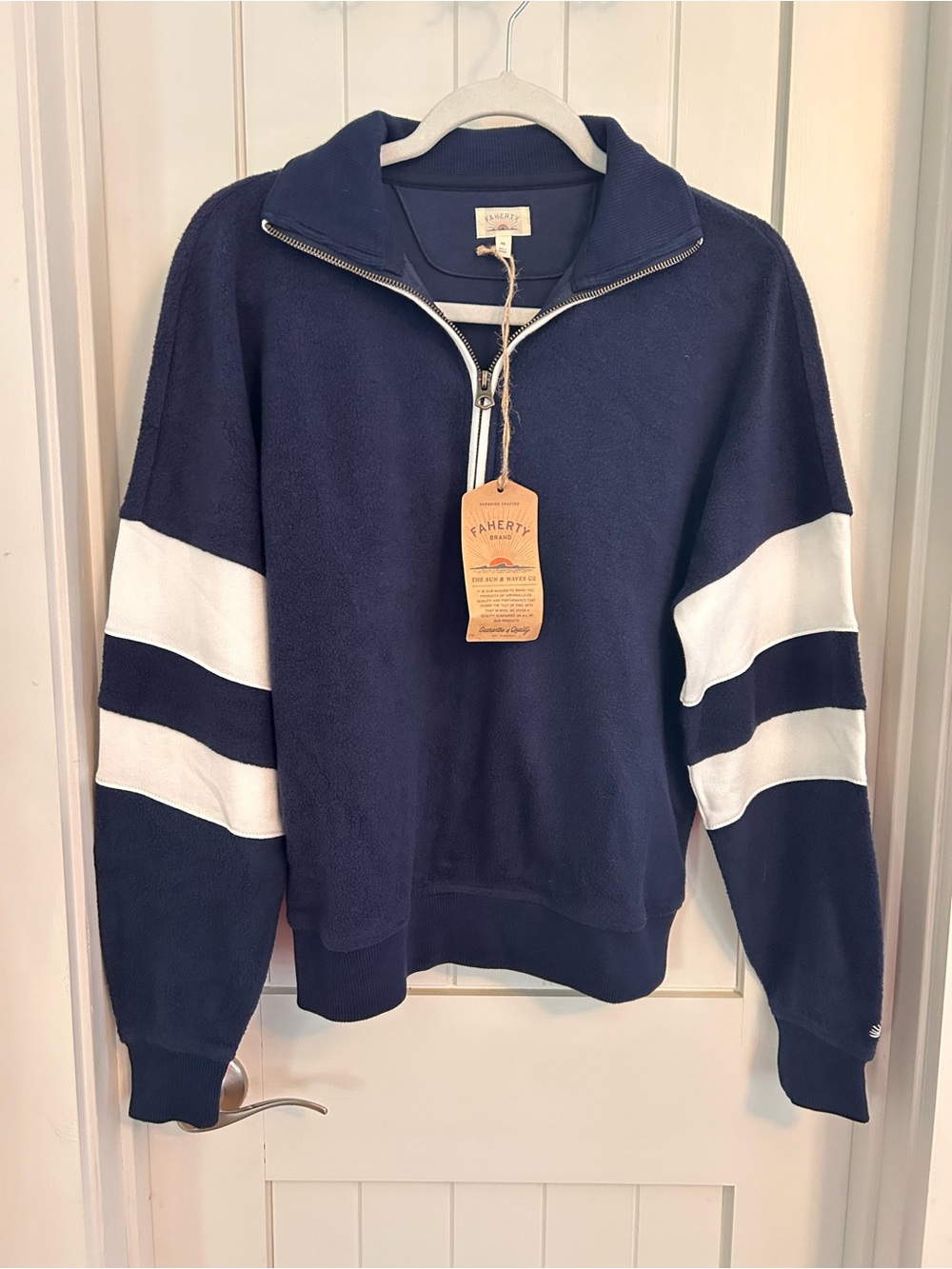 NWT Beach Fleece Quarter Zip Navy Half-Zip Sweater White Sleeve Stripes X-Small